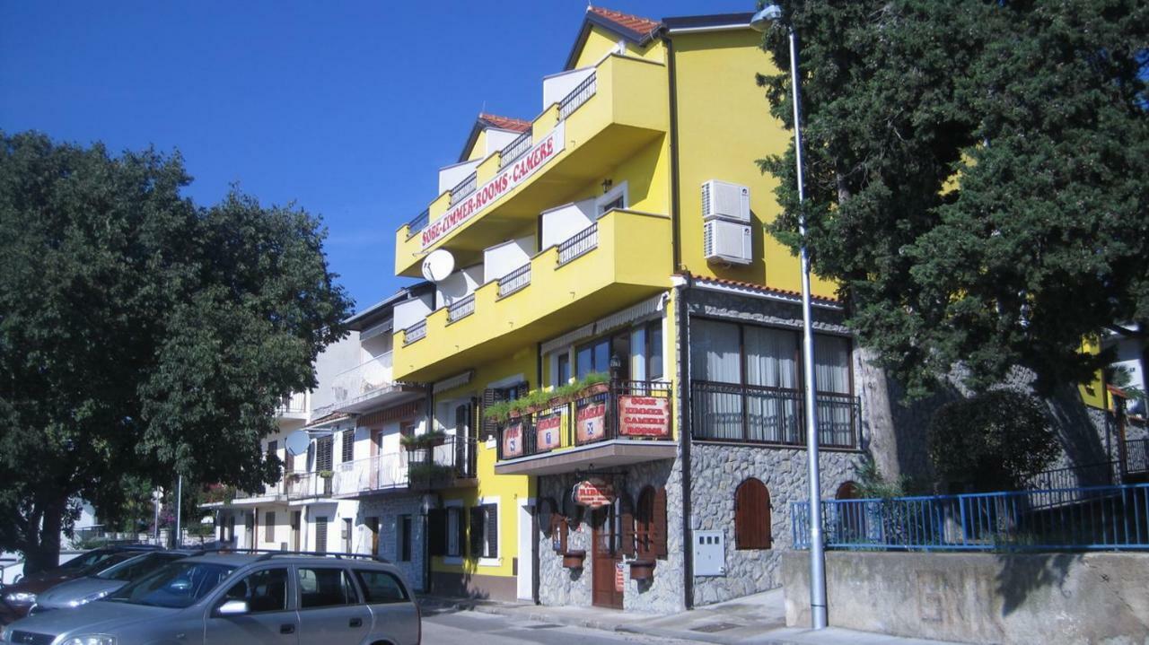 Pansion Ribica Hotel Crikvenica Bagian luar foto