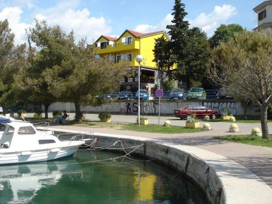 Pansion Ribica Hotel Crikvenica Bagian luar foto
