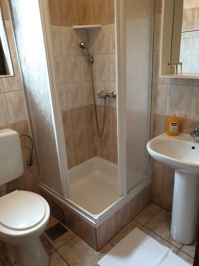 Pansion Ribica Hotel Crikvenica Bagian luar foto